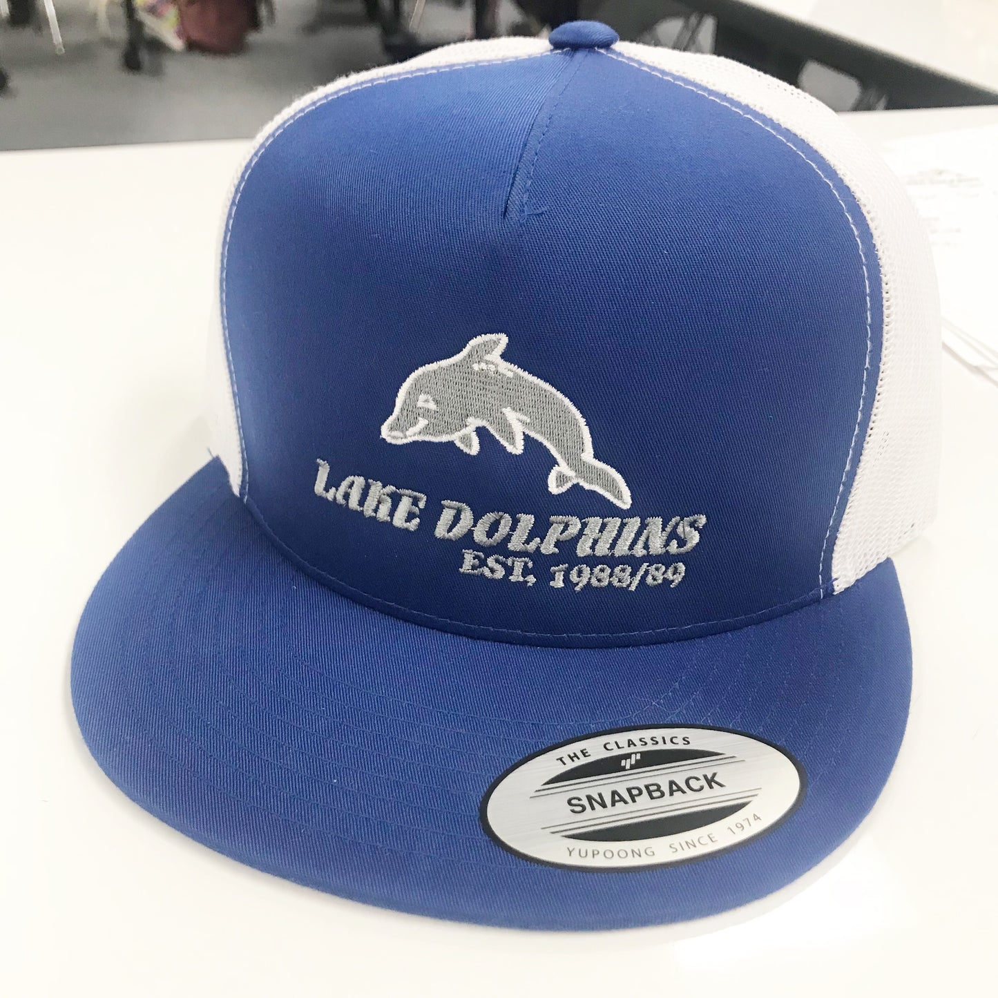 Dolphin Snap Back